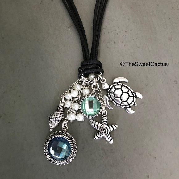 Scroll Nautical Sea Turtle Sea Shell Charm Pendant Necklace - Picture 3 of 8